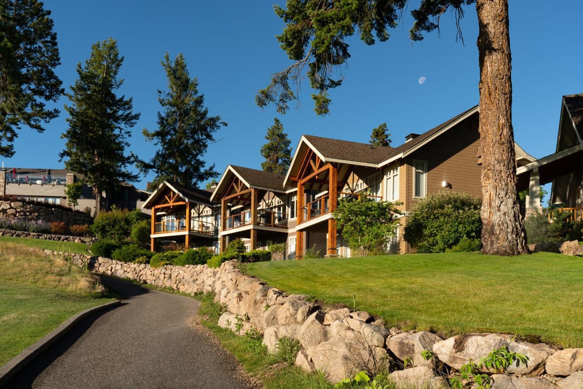 Predator Ridge Resort Vernon Exteriör bild