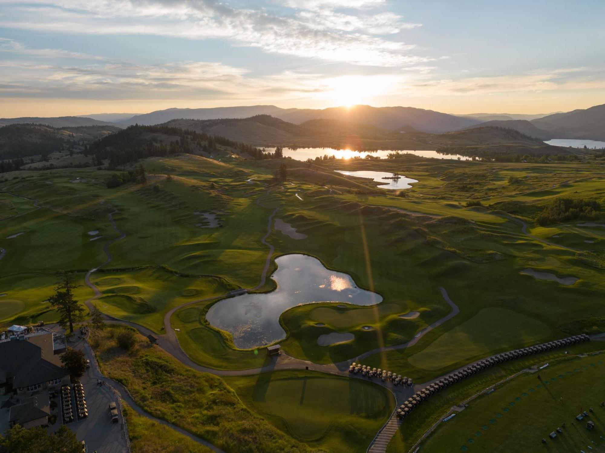 Predator Ridge Resort Vernon Exteriör bild